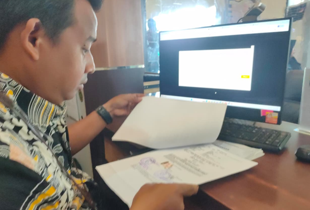 Tingkatkan Pelayanan Lintas Wilayah, Dwi Umardhani “Gercep” Fasilitasi Bantuan Ambil Akta Cerai ke PA Batulicin
