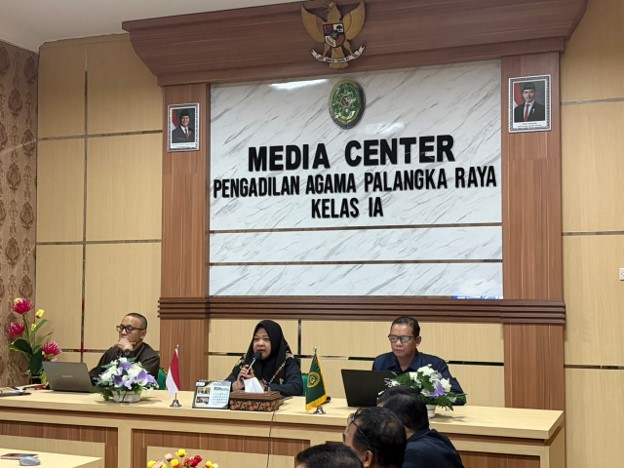 Ketua PA Palangka Raya Sampaikan Hasil Rakor PTA dan PA Se-Wilayah kepada Seluruh Aparatur
